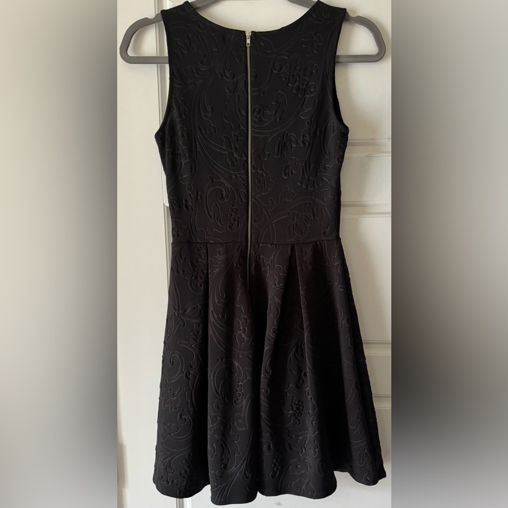 Green Envelope Dress - Picture 3 of 3